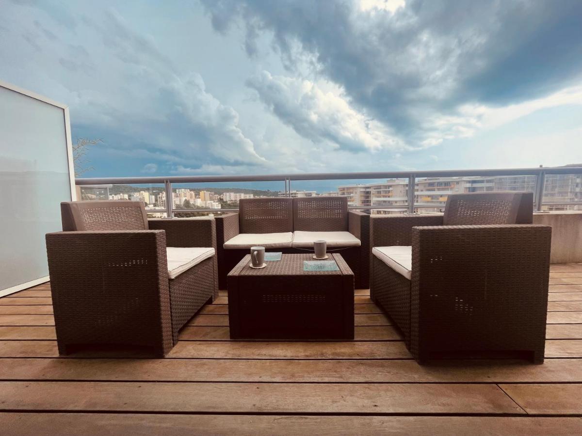 Appartement Grand Toit Terrase Ajaccio *